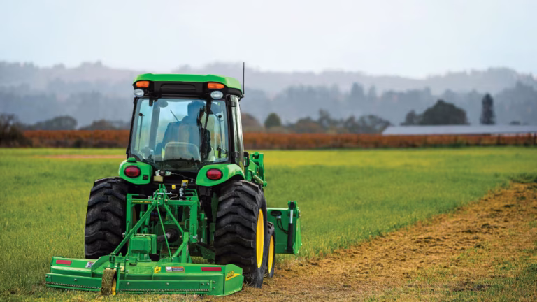 4052R Compact Utility Tractor