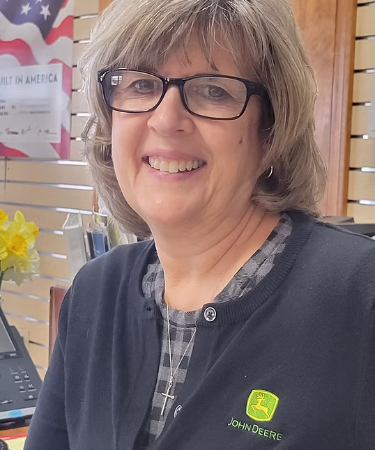 John Deere Dealer in Oconomowoc - Sales Specialist, Kim